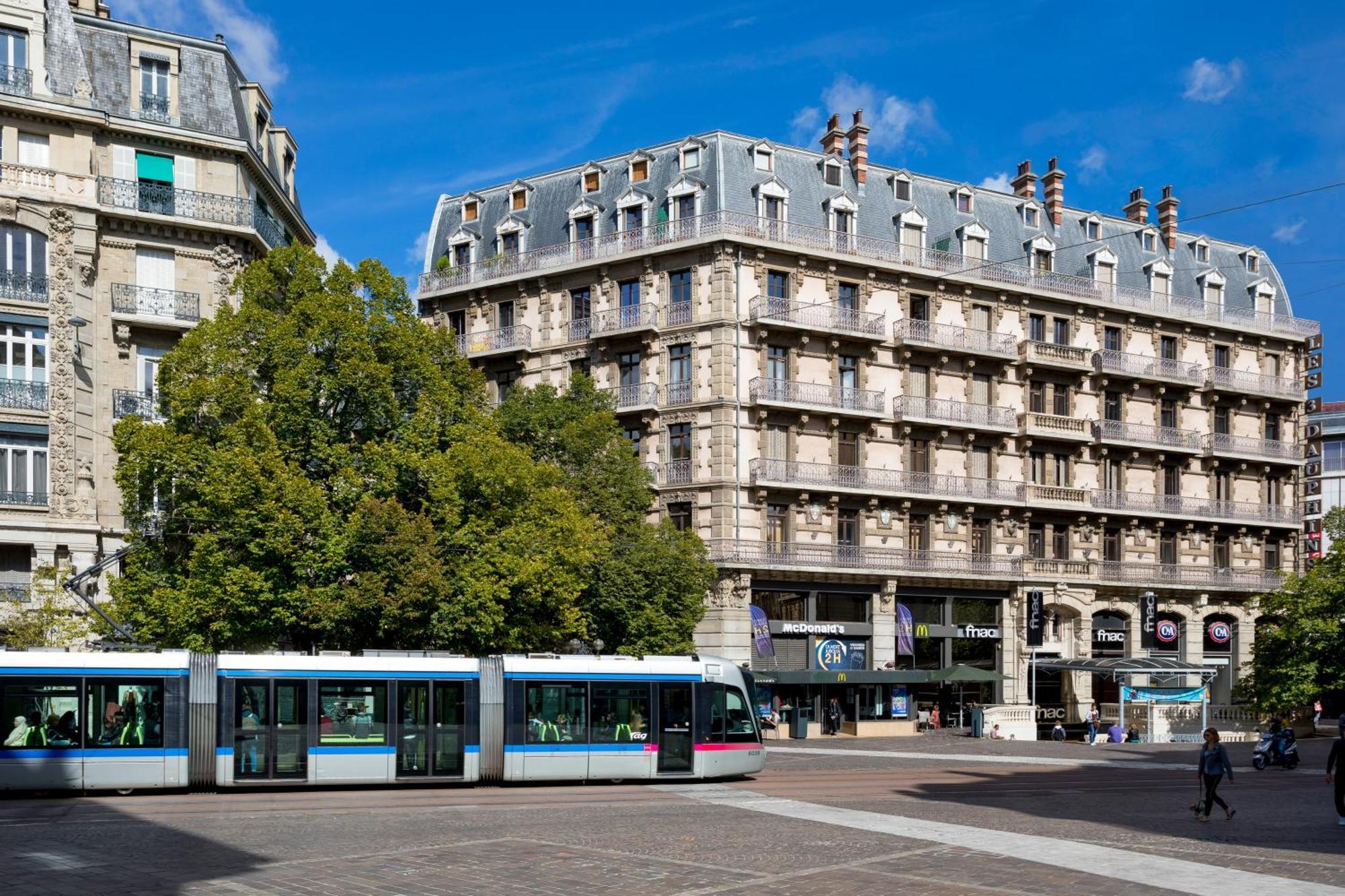 Novotel Grenoble Centre Luaran gambar