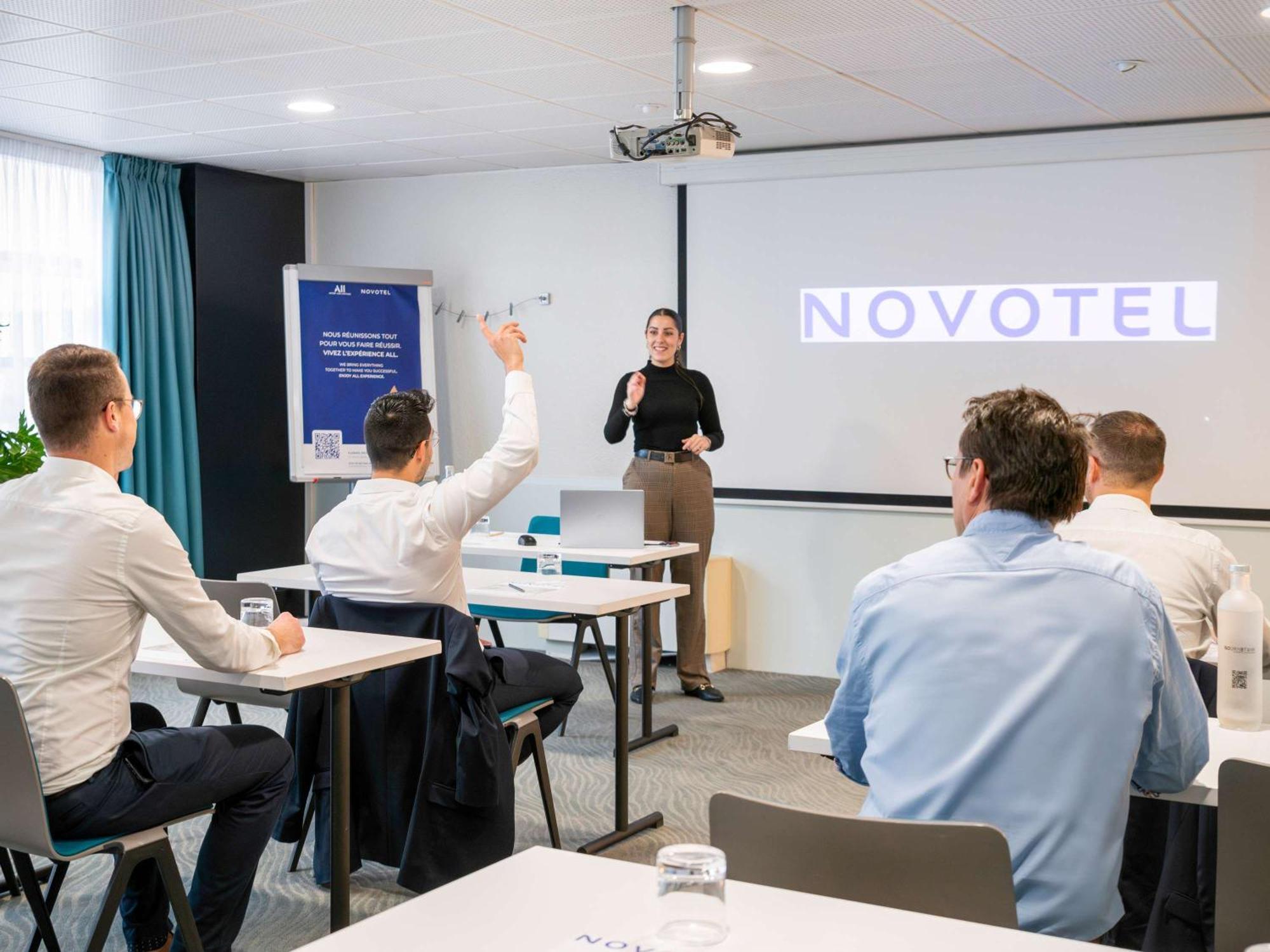 Novotel Grenoble Centre Luaran gambar
